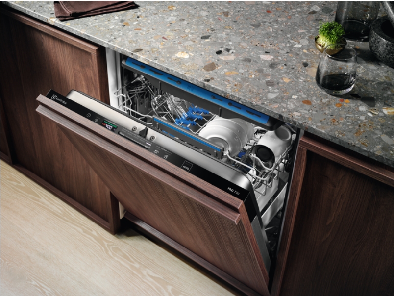 Купить Встраиваемая посудомоечная машина Electrolux EEM48221L — Фото 2