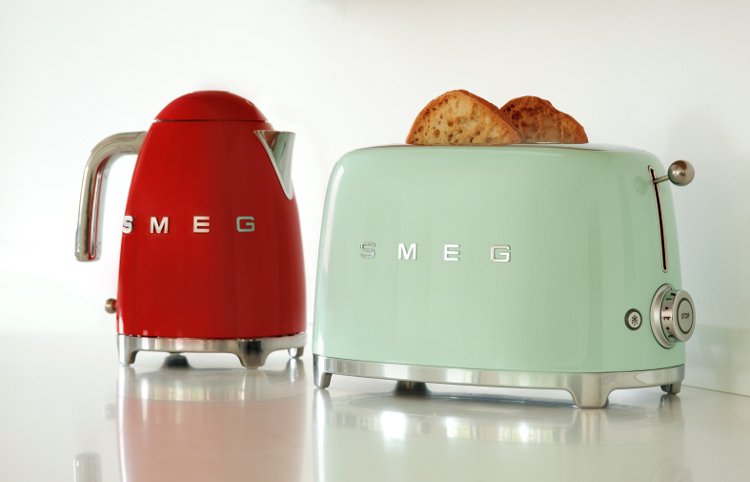 Купить Чайник SMEG KLF01RDEU — Фото 8