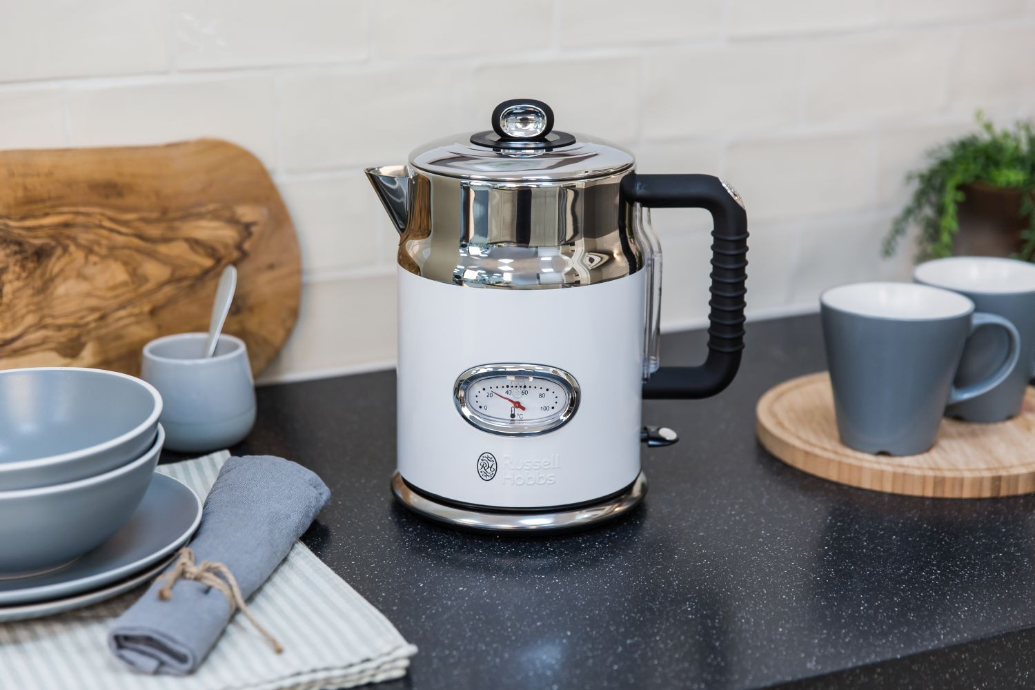 Купить Чайник Russell Hobbs 21674-70 — Фото 8