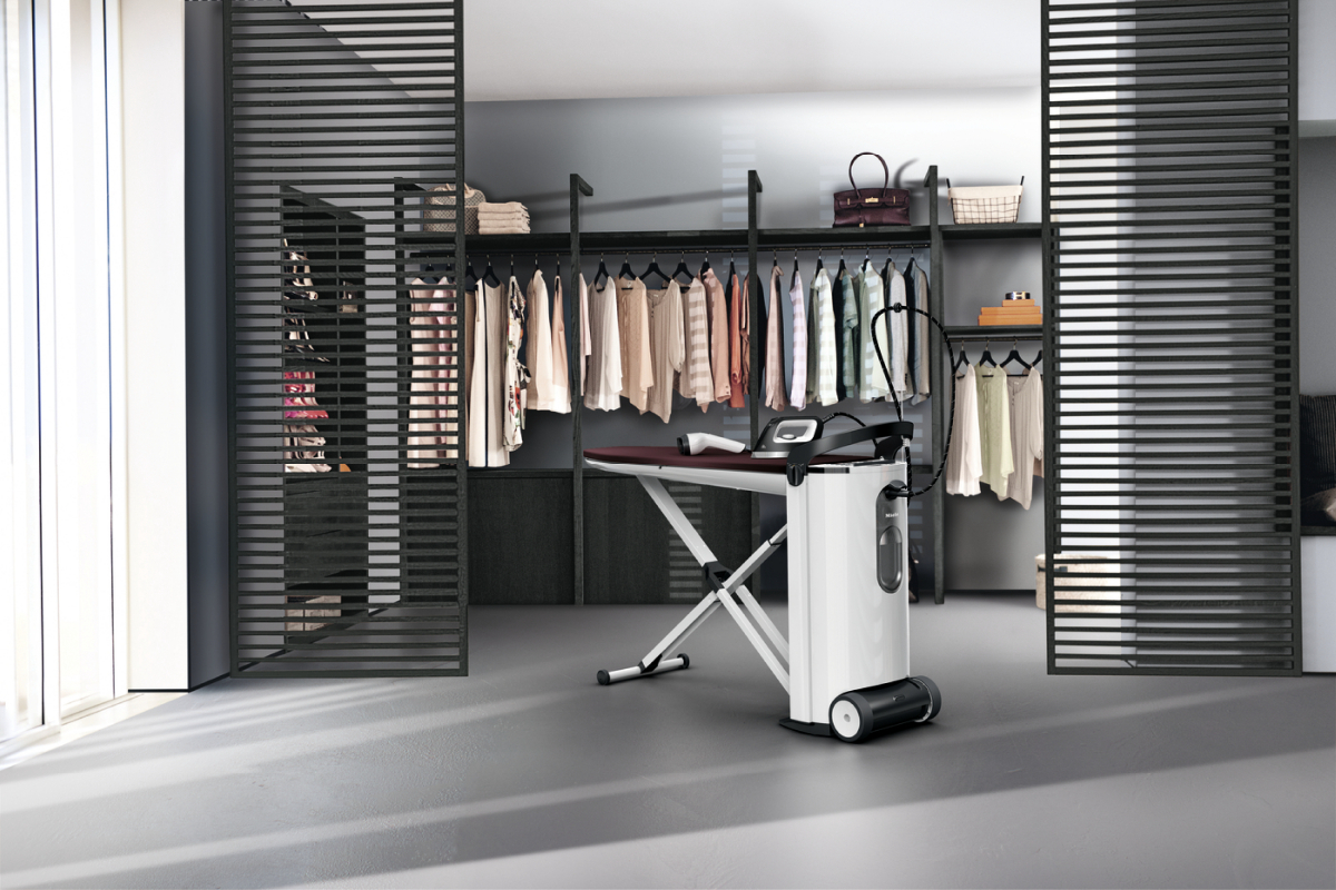 Купить Утюг Miele B4847 FashionMaster 4.0 — Фото 3