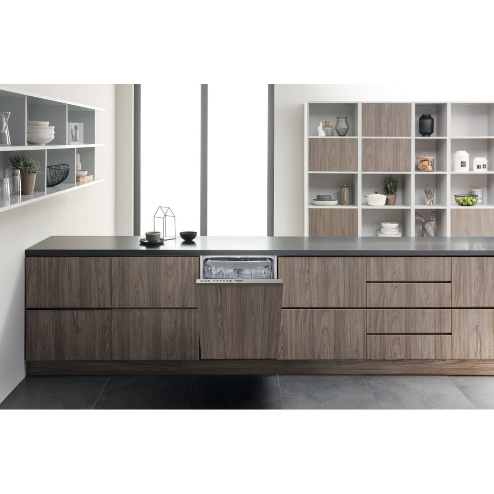 Купить Встраиваемая посудомоечная машина HOTPOINT-ARISTON HSIC 2B27 FE — Фото 5