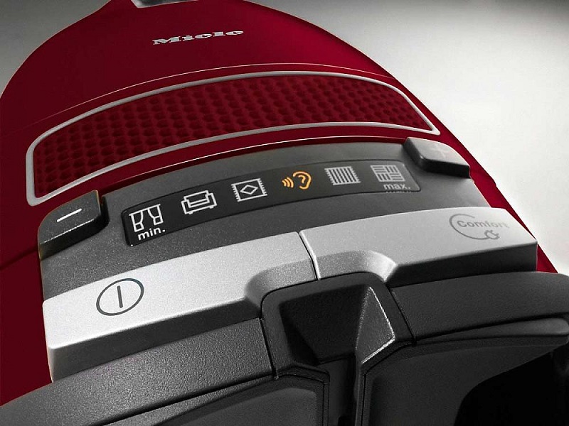 Купить Пылесос MIELE SGEA3 Complete C3 Cat&Dog ежевичный красный — Фото 2
