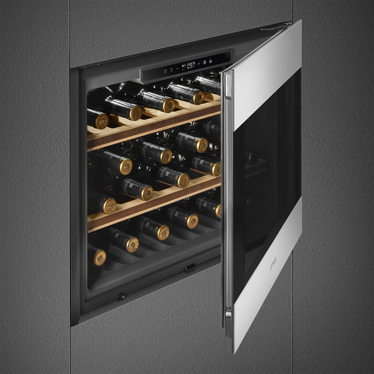 Купить Встраиваемый винный шкаф Smeg CVI321X3 — Фото 4