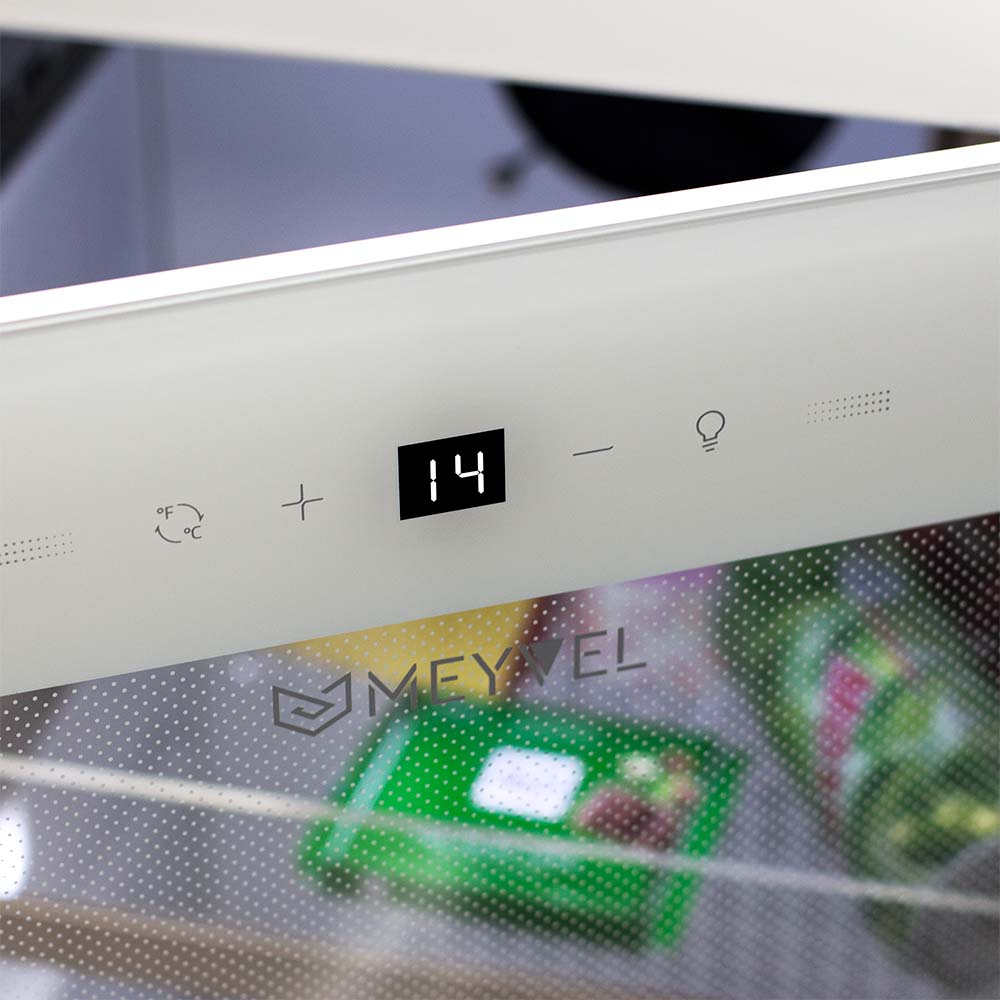 Купить Холодильник для косметики и напитков Meyvel MD71-White — Фото 3