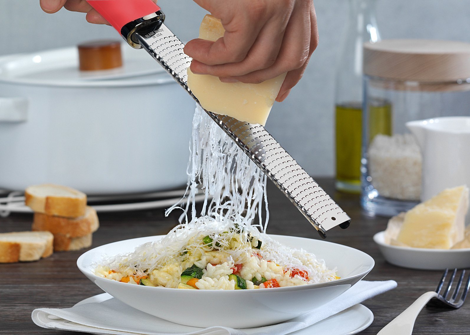 Купить  MICROPLANE Терка для цедры и сыра, цвет:красный — Фото 6