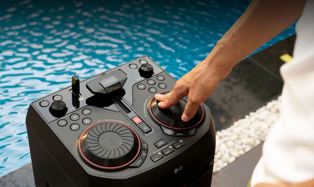 03_OK55_Let_your_inner_DJ_Out_Desktop.jpg
