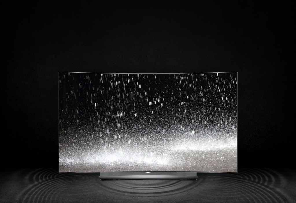 15_OLED_Feature_harmankadon_DESK_20160826.jpg